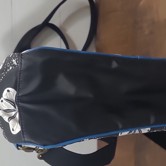 EUC Petunia Pickle Bottom It's A Small World Backpack Medium Tote Women's Bag - Picture 5 of 14